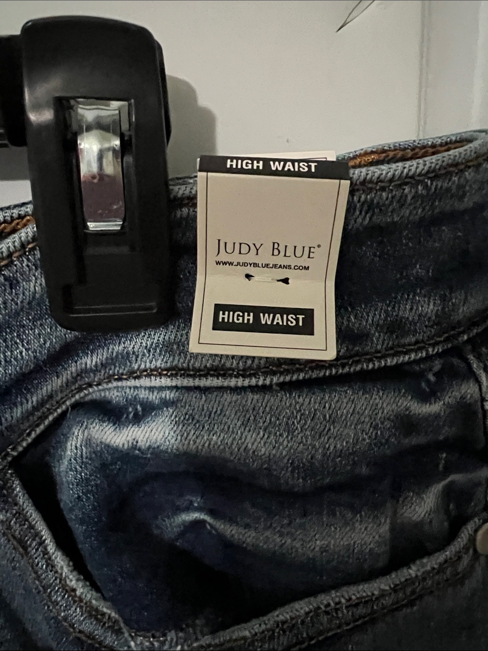 New 3X Judy Blue Dark Indigo High-Rise Jeans with Leather Patch - Picture 3 of 5